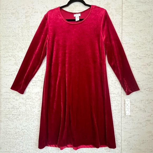 NWT EXPO Red Velvet Swing Dress Sheath Holiday Crew Neck Size 12 Made in USA - Picture 1 of 12